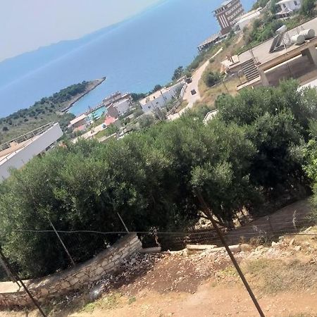 Holidays In Saranda Exterior photo