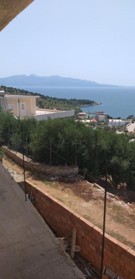 Holidays In Saranda Exterior photo