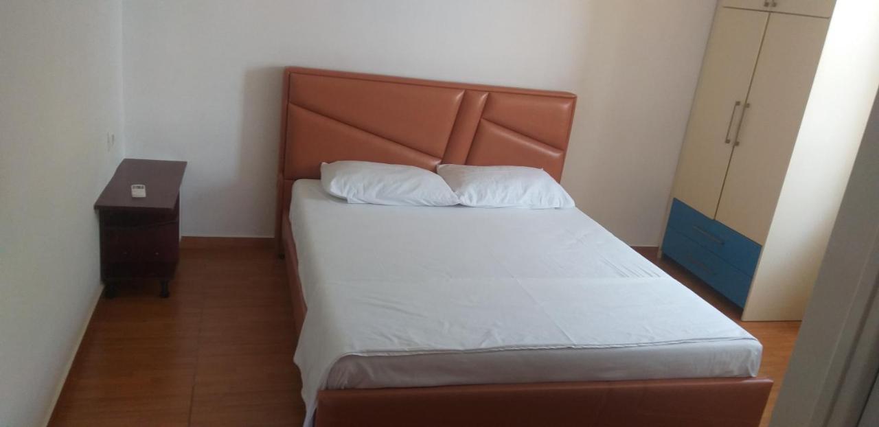 Holidays In Saranda Exterior photo
