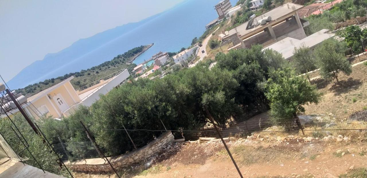 Holidays In Saranda Exterior photo